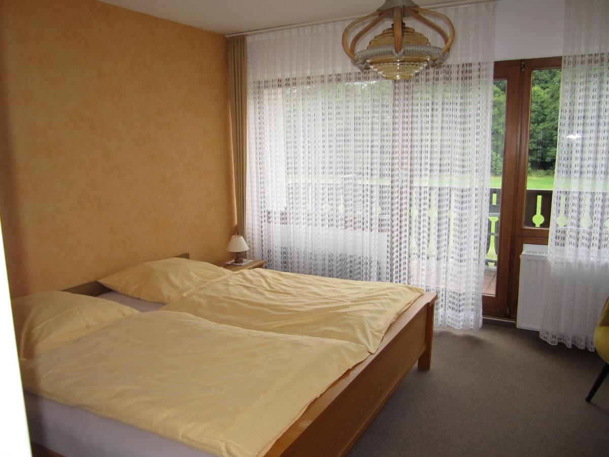 Pension-Gaestehaus Waldhof Winterberg Exterior photo